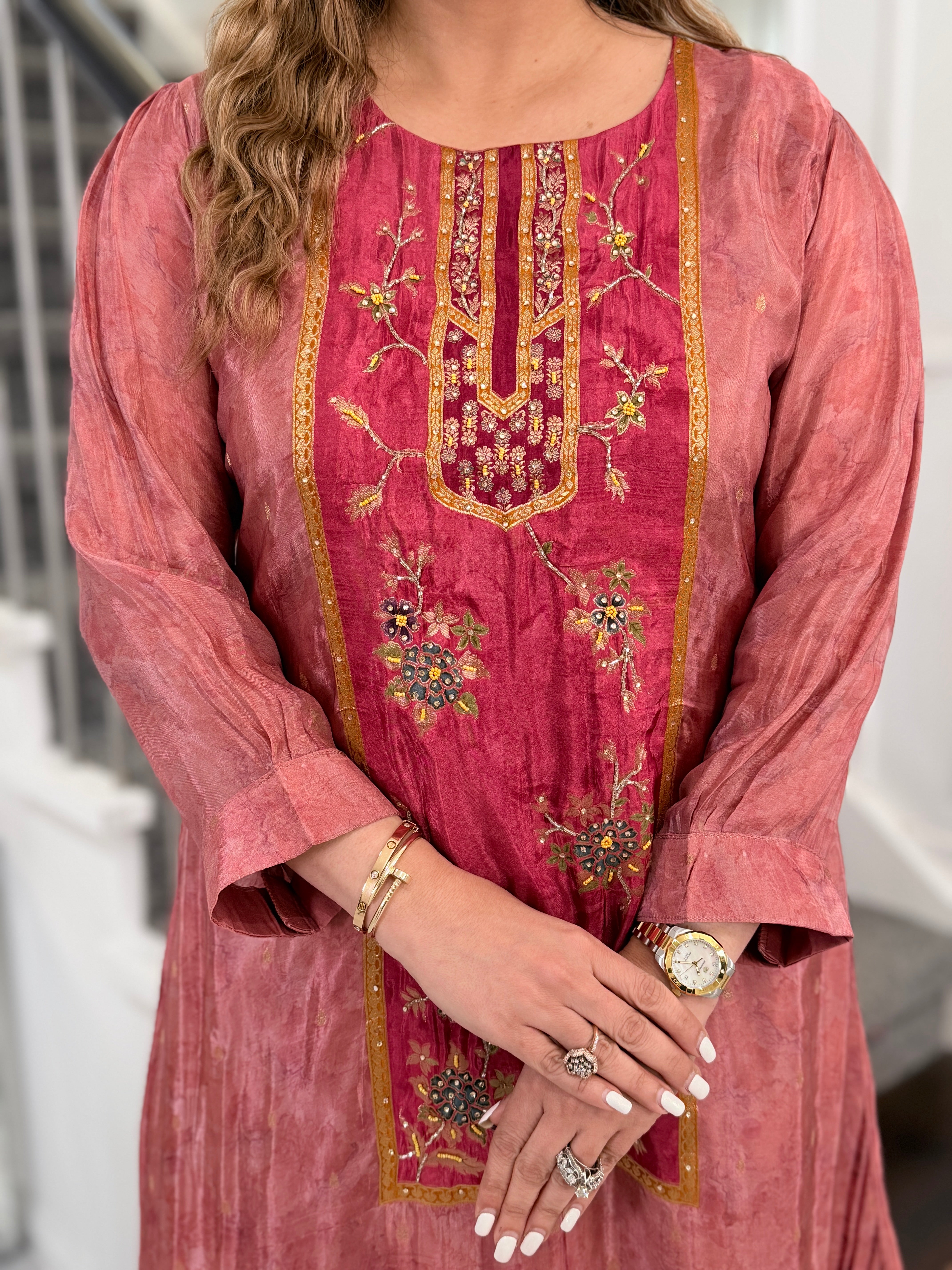 Rust Embroidered Kurta with Floral Details - Coordset (3)