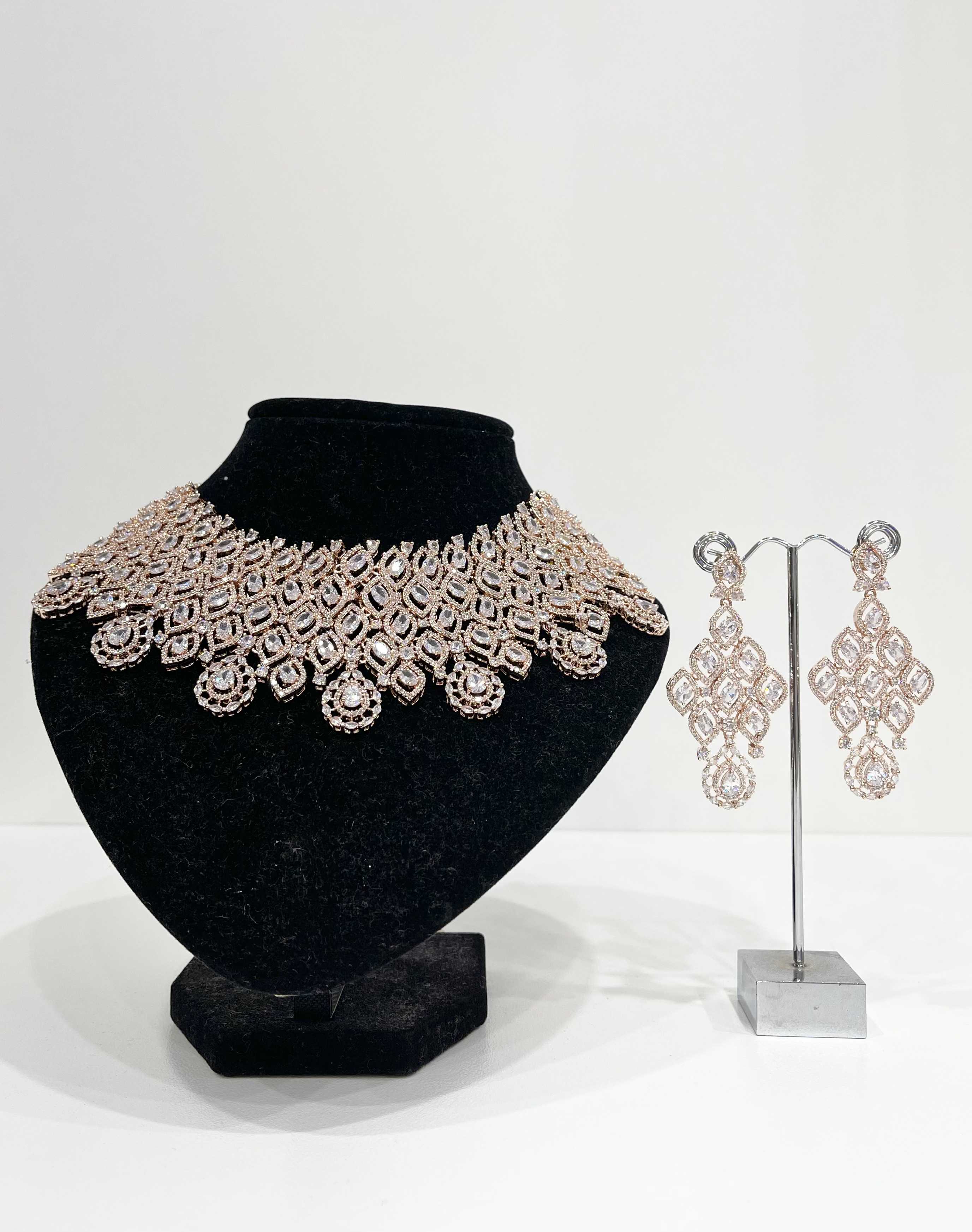 Neckpieces & Earring Set