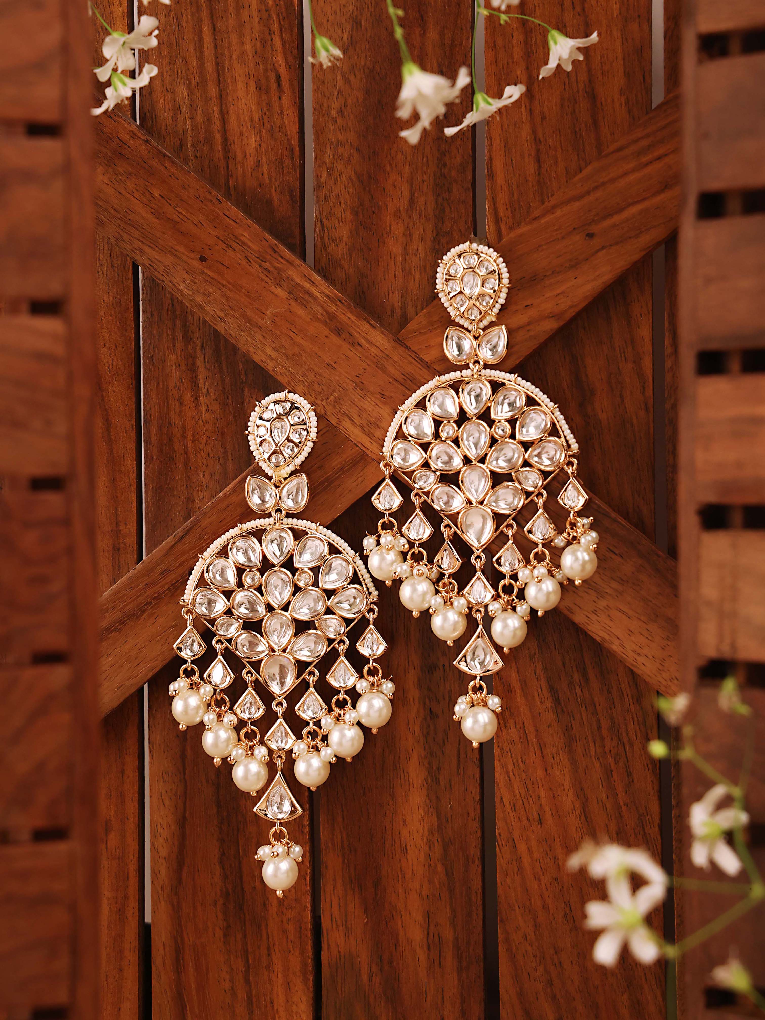 TRADITIONAL WHITE &amp; GOLDEN KUNDAN EARRINGS (EPNN)