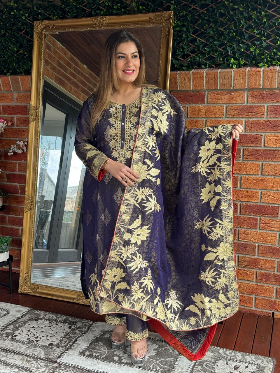 Elegant Purple Floral Embroidered Salwar Kameez - Salwar Kameez