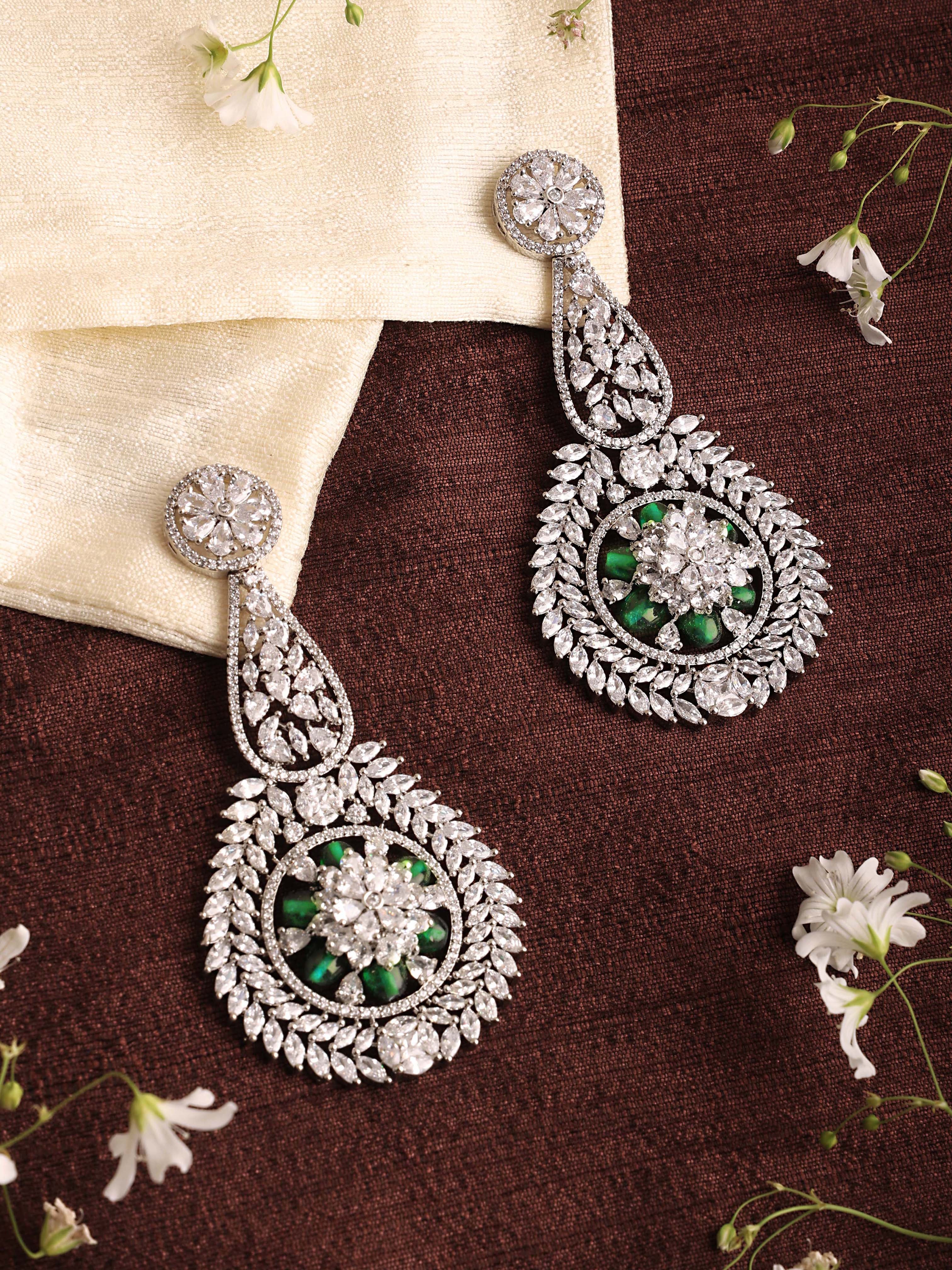 A.D. EARRING  SET