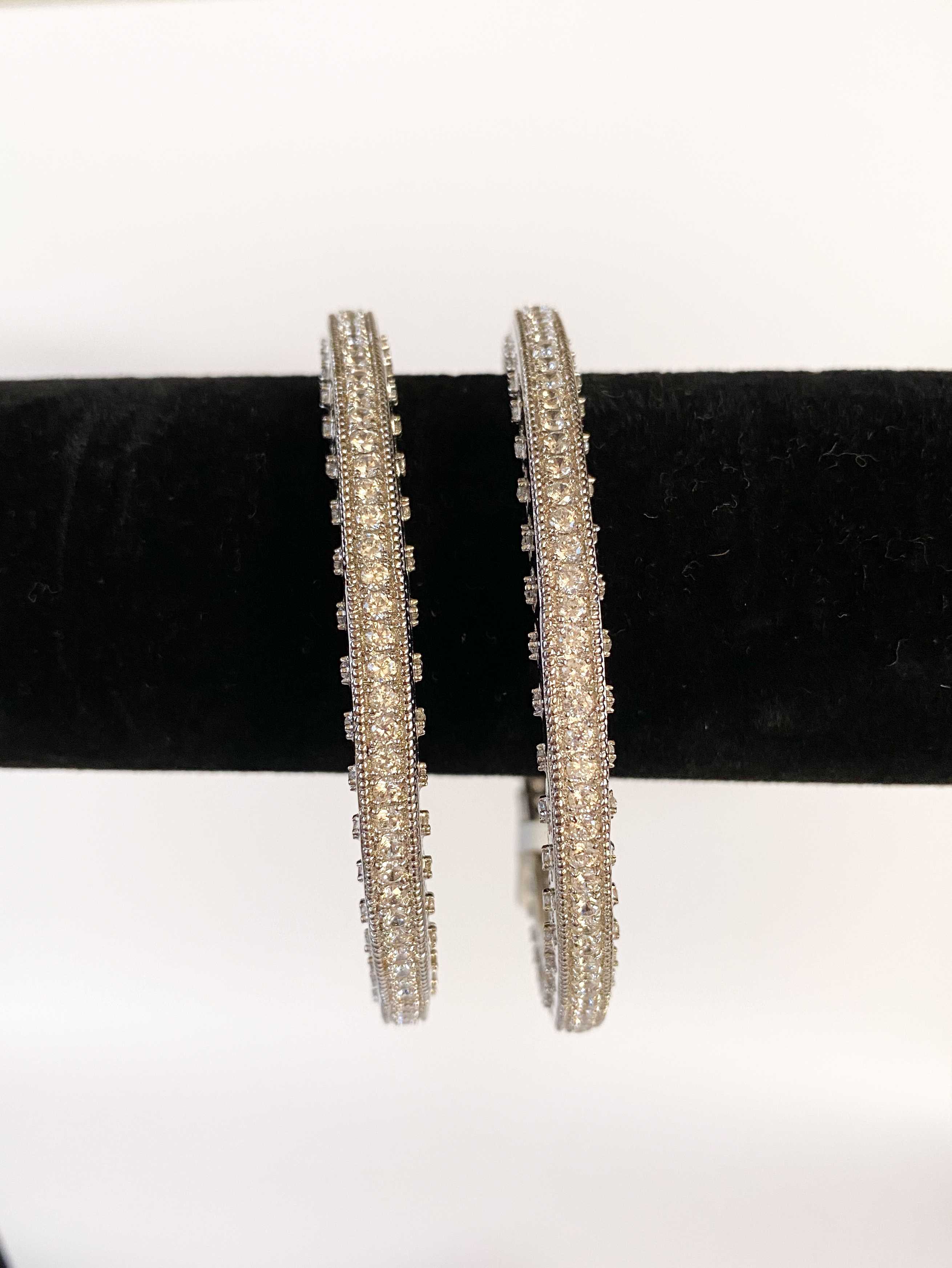 Slim Silver stone bangle - available size 2.8
