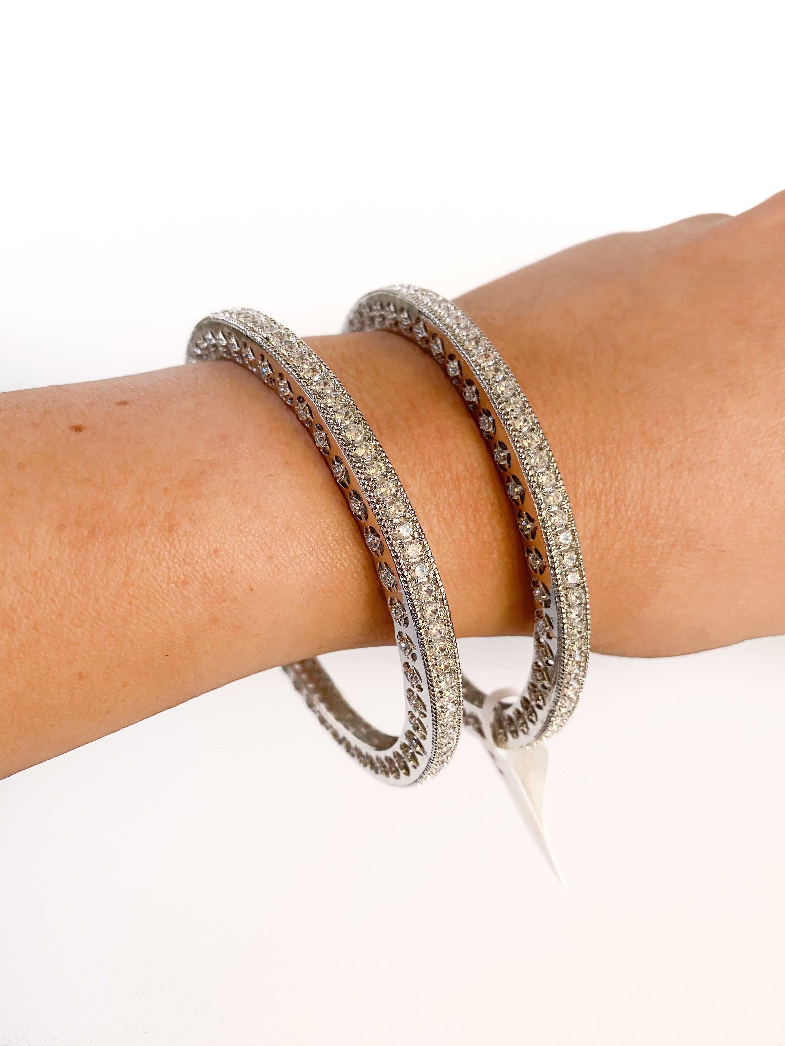 Slim Silver stone bangle - available size 2.8