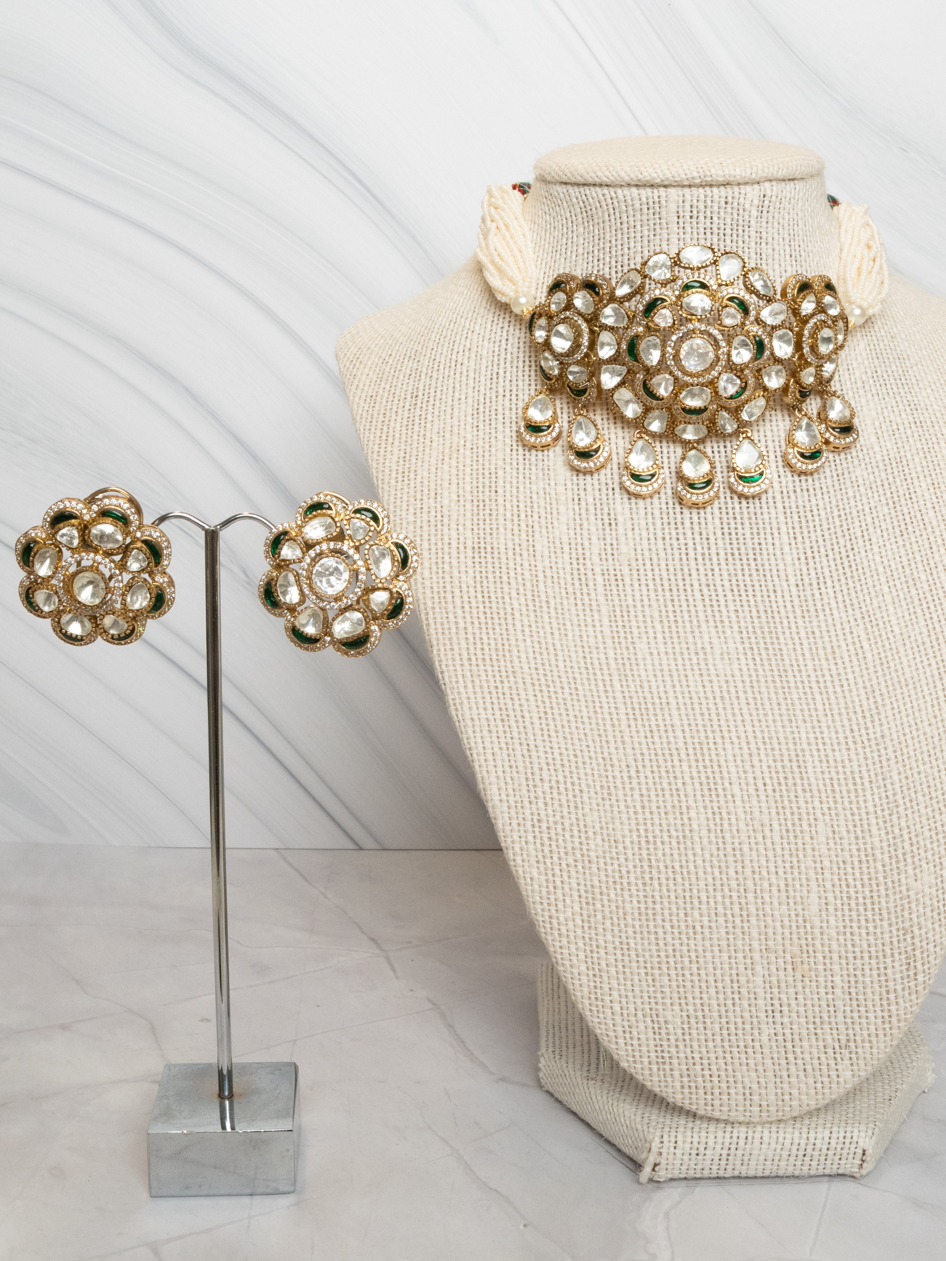 Earring and Neckpiece Set