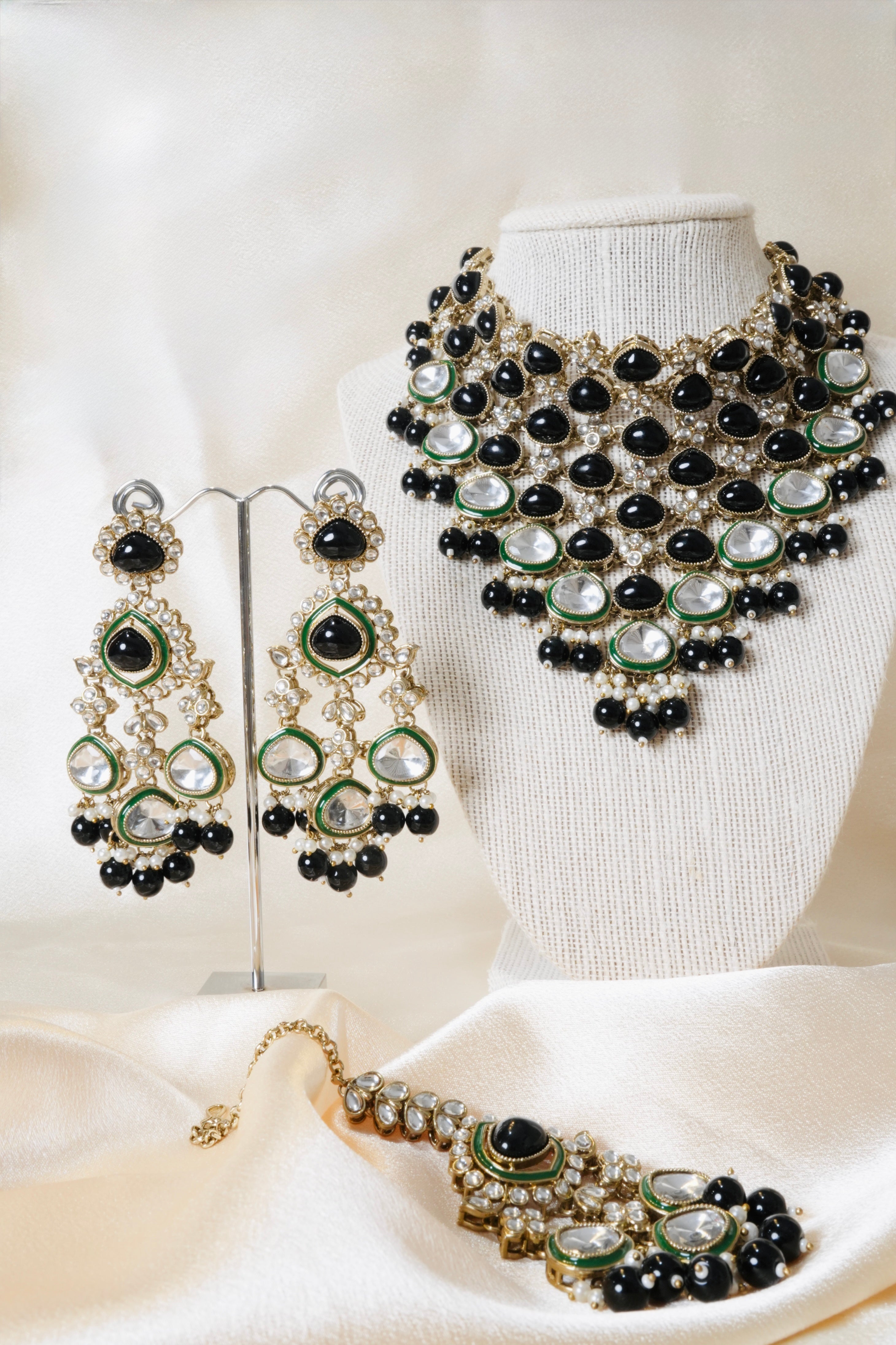 Neckpieces & Earring Set