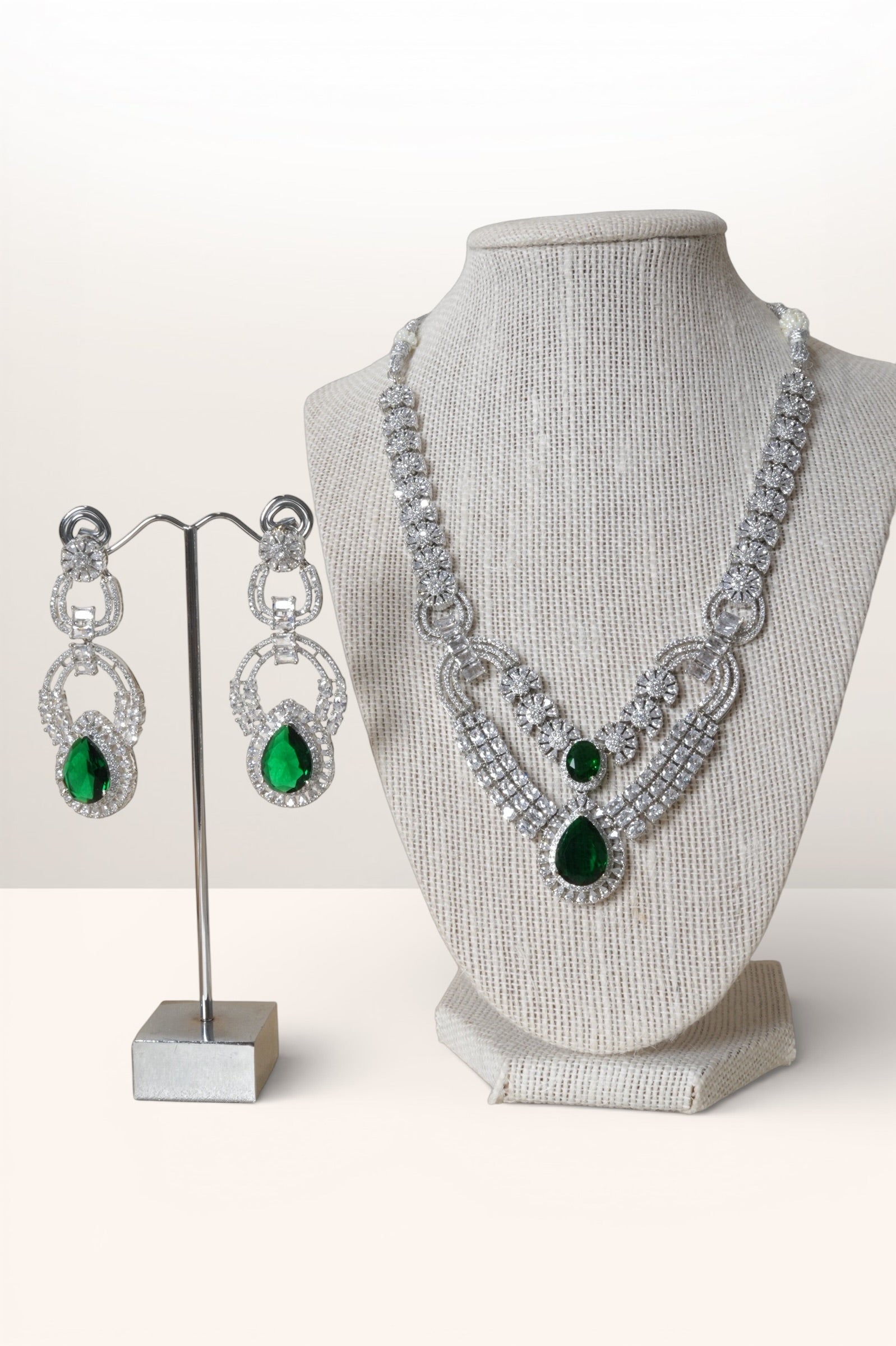 Neckpieces & Earring Set