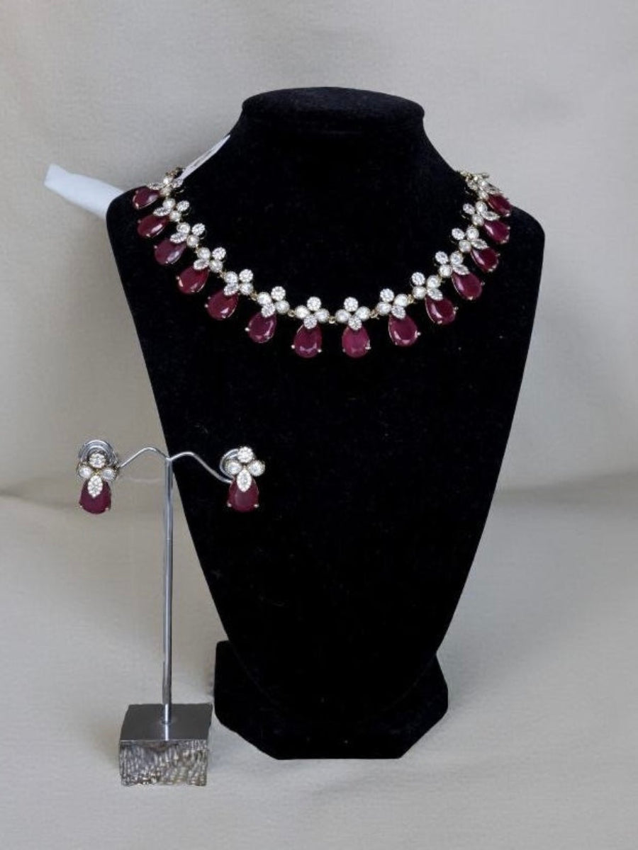 Neckpieces & Earring Set