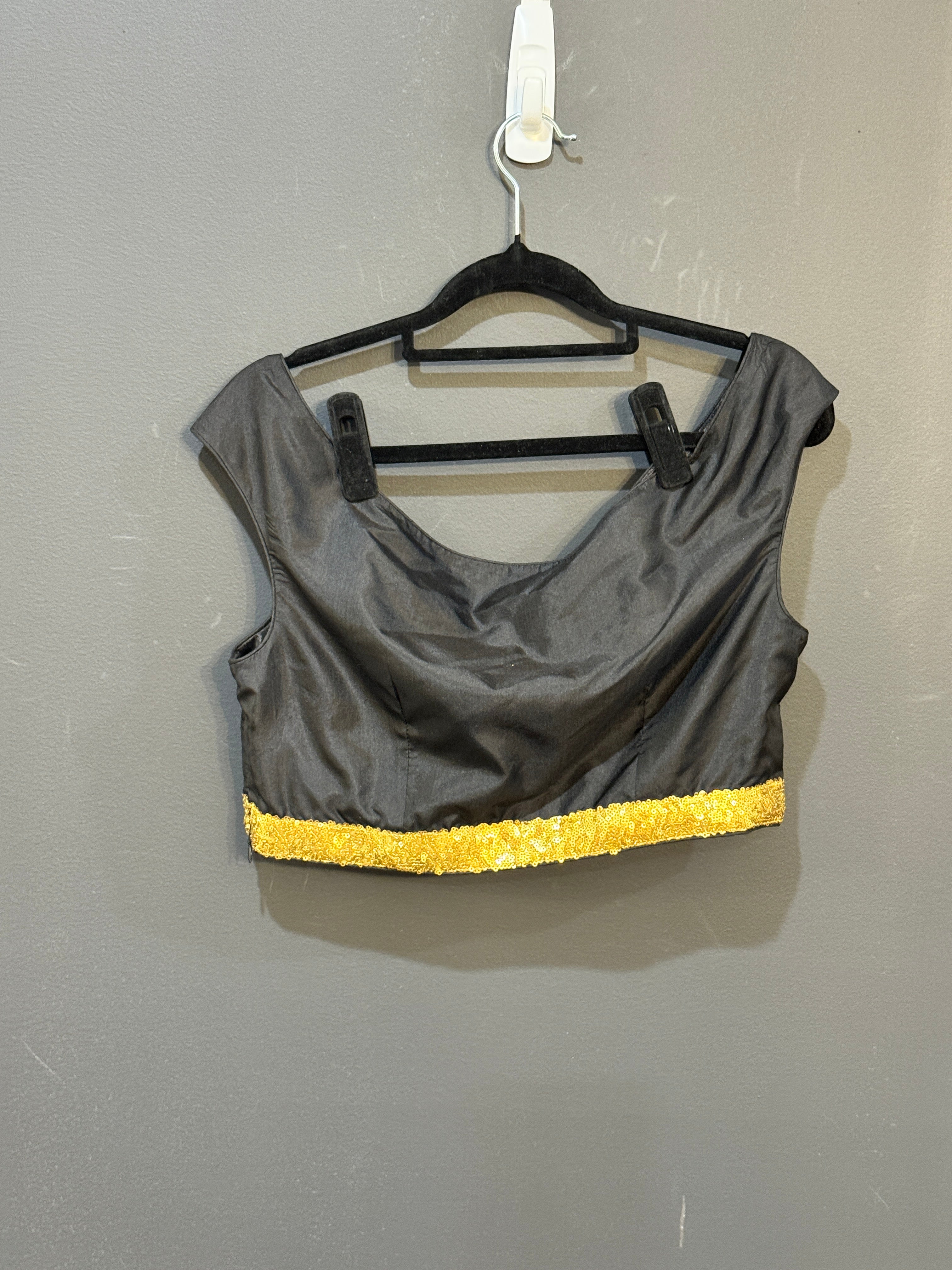Elegant Black Blouse with Gold Accents - Blouse (2)