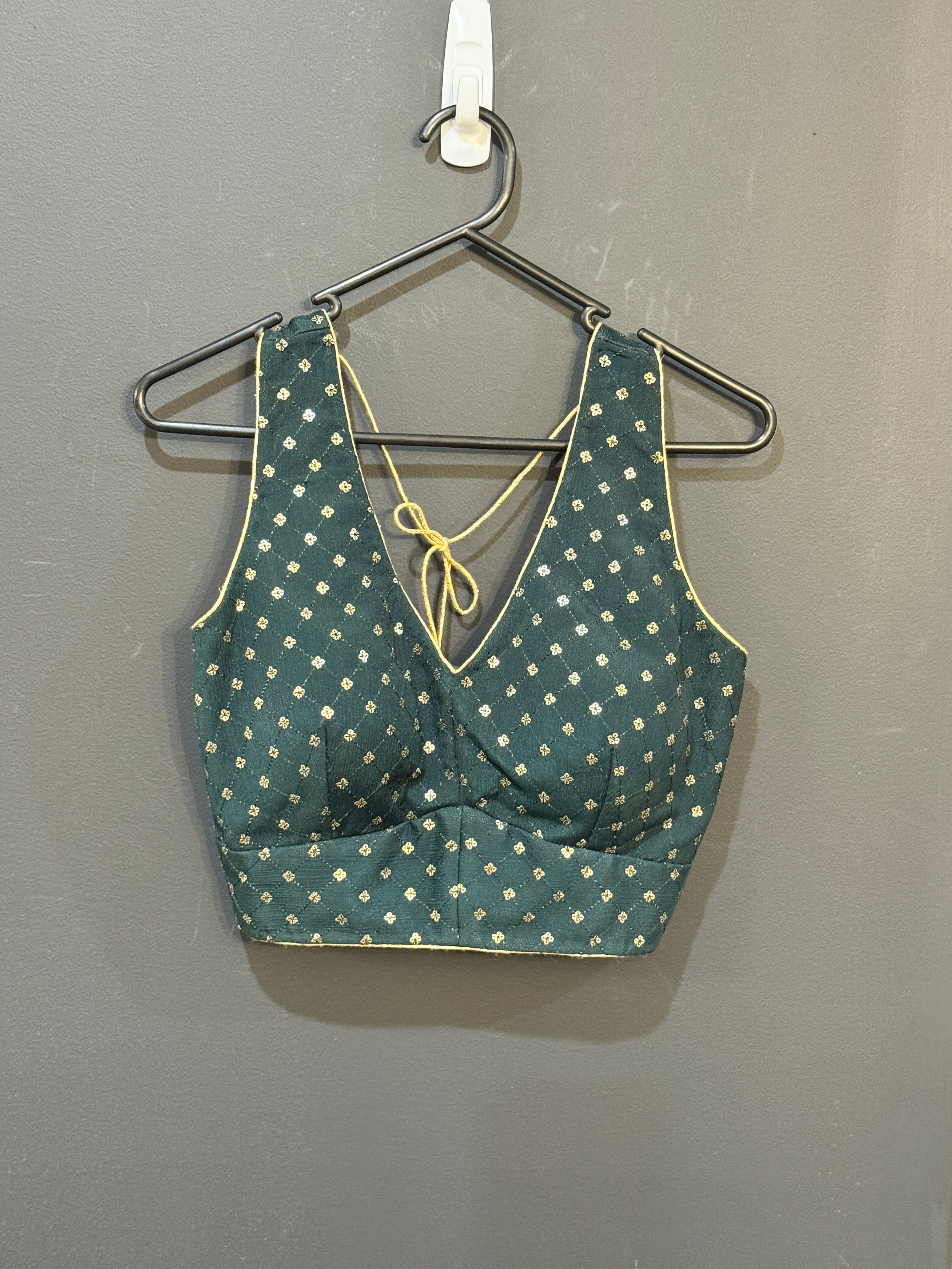 Elegant Green Diamond Pattern Blouse - Blouse