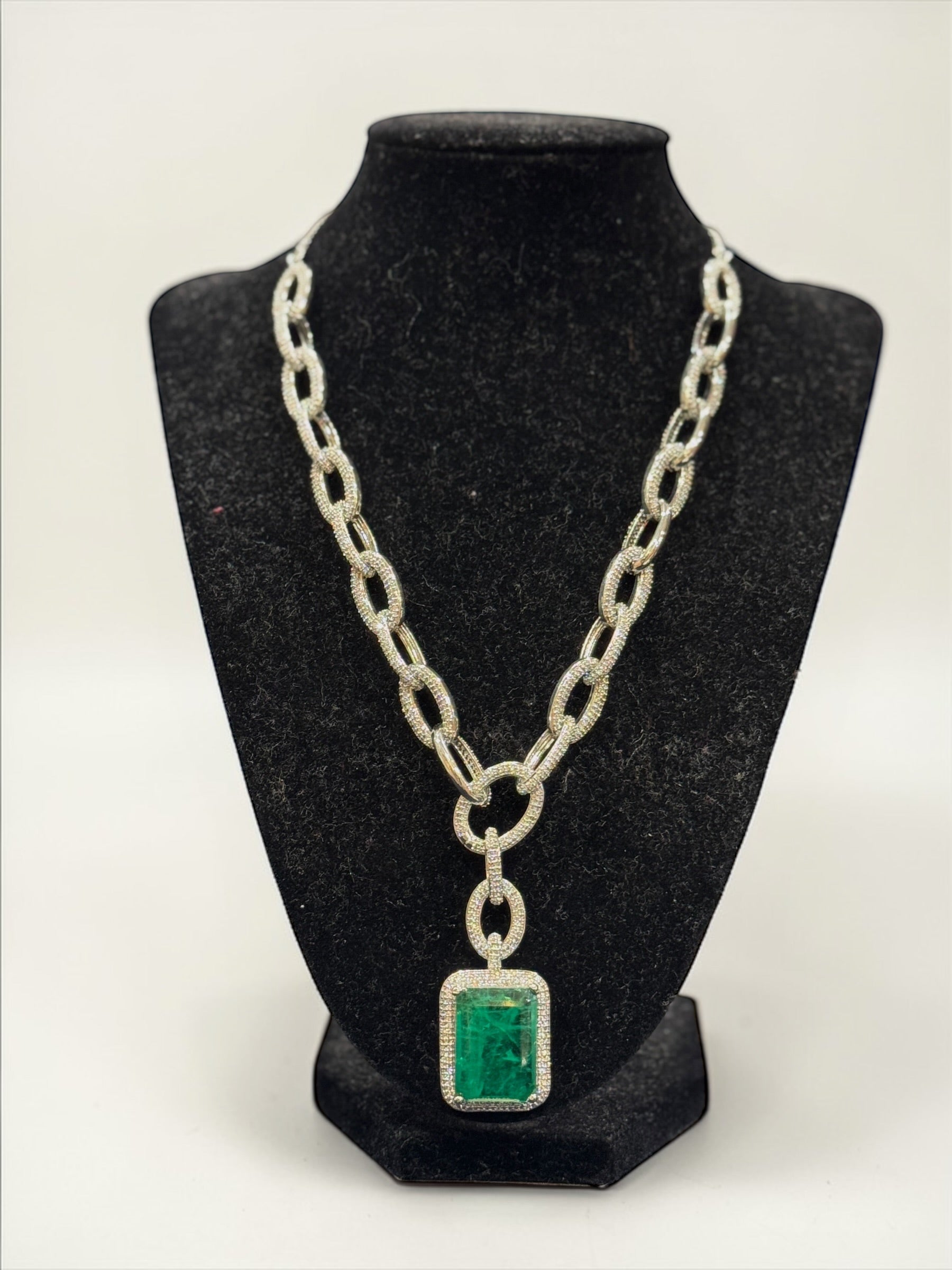 Elegant Emerald and Crystal Drop Neckpiece & Earring set
