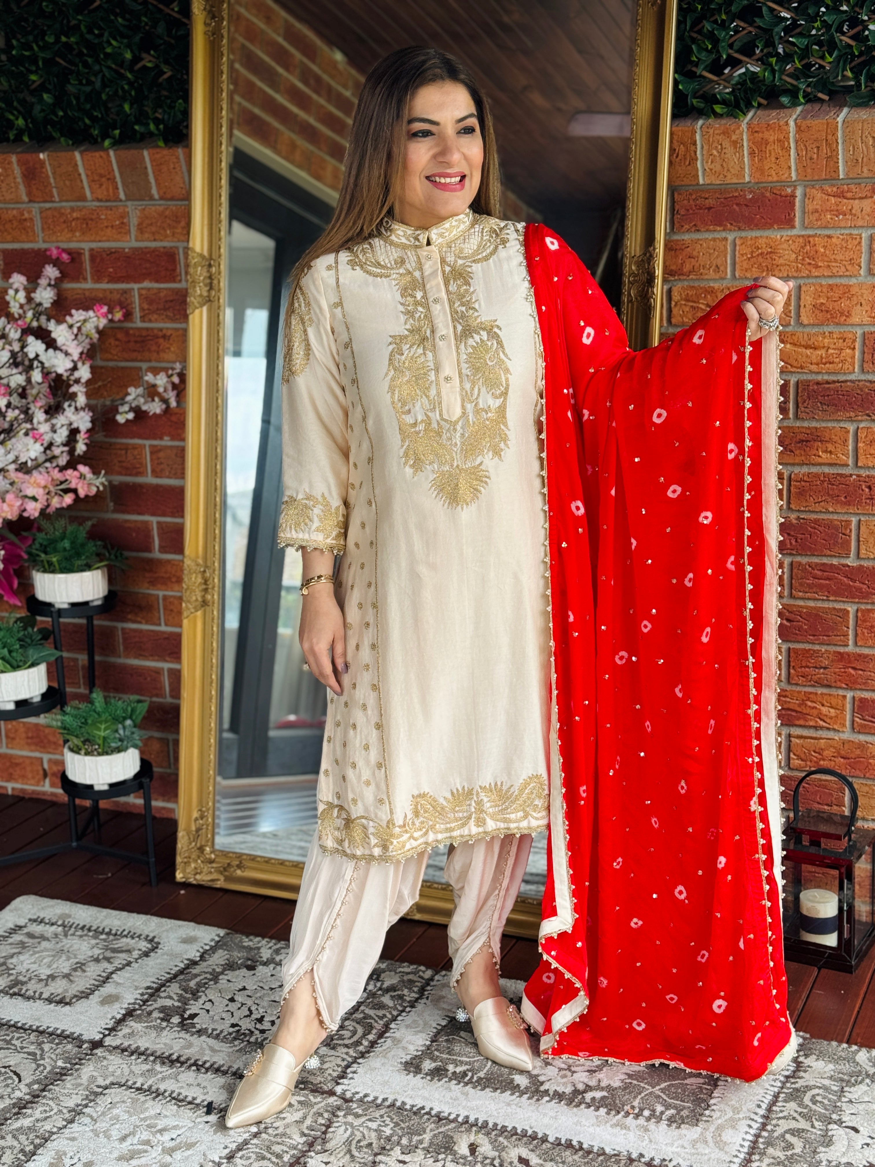 Elegant Cream Suit with Red Dupatta - Salwar Kameez