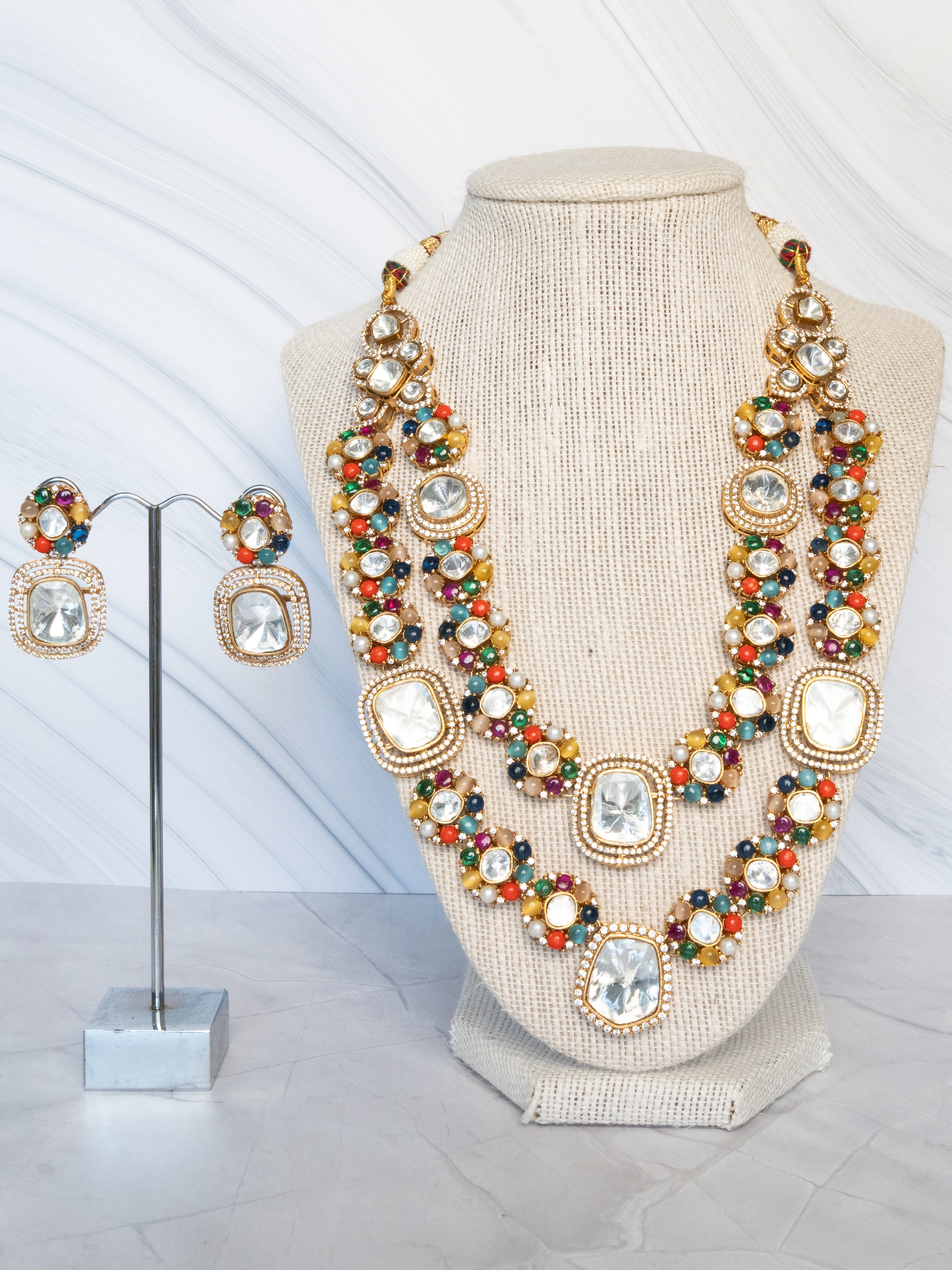 Earring and Neckpiece Set