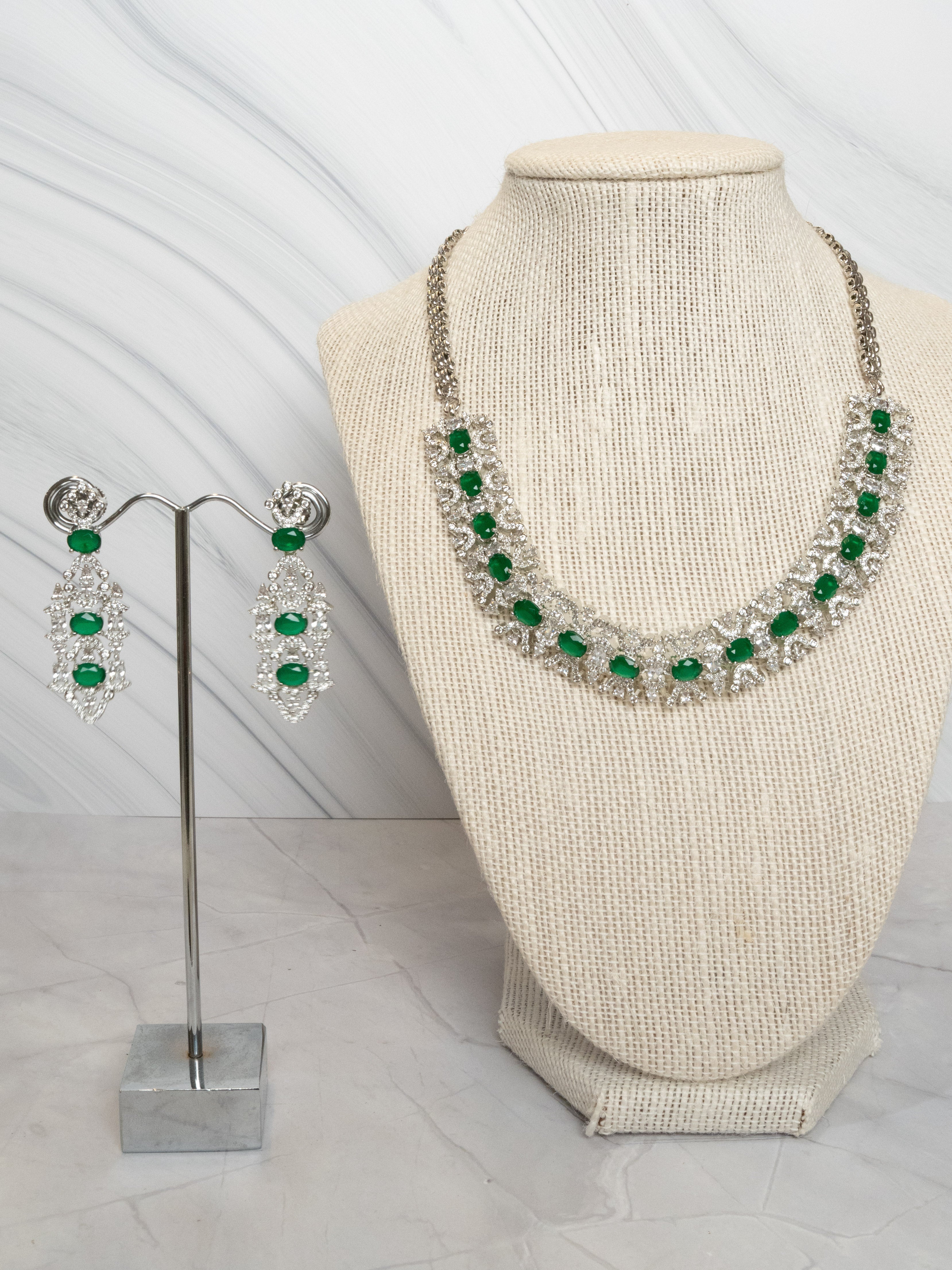 Earring and Neckpiece Set